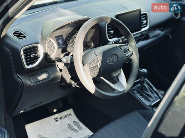 Черный Хендай Venue, объемом двигателя 1.6 л и пробегом 56 тыс. км за 12900 $, фото 44 на Automoto.ua