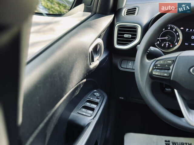 Черный Хендай Venue, объемом двигателя 1.6 л и пробегом 56 тыс. км за 12900 $, фото 57 на Automoto.ua