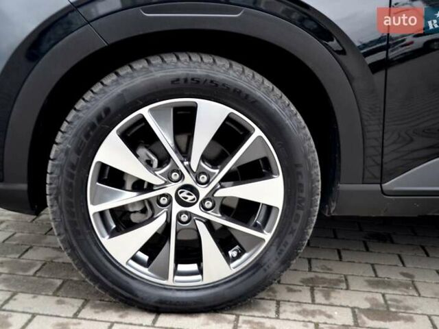 Чорний Хендай Venue, об'ємом двигуна 1.59 л та пробігом 10 тис. км за 18700 $, фото 134 на Automoto.ua