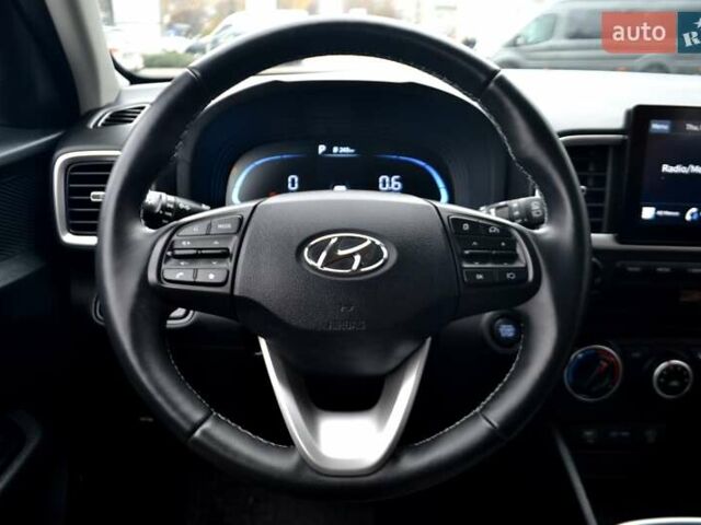 Чорний Хендай Venue, об'ємом двигуна 1.59 л та пробігом 10 тис. км за 18700 $, фото 48 на Automoto.ua