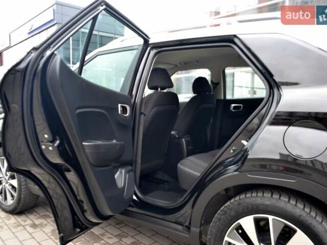 Чорний Хендай Venue, об'ємом двигуна 1.59 л та пробігом 10 тис. км за 18700 $, фото 104 на Automoto.ua