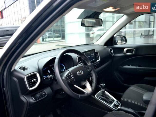 Чорний Хендай Venue, об'ємом двигуна 1.59 л та пробігом 10 тис. км за 18700 $, фото 87 на Automoto.ua