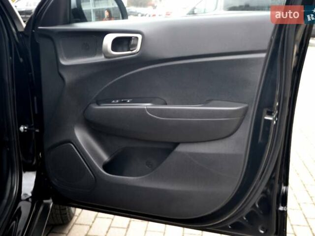 Чорний Хендай Venue, об'ємом двигуна 1.59 л та пробігом 10 тис. км за 18700 $, фото 95 на Automoto.ua