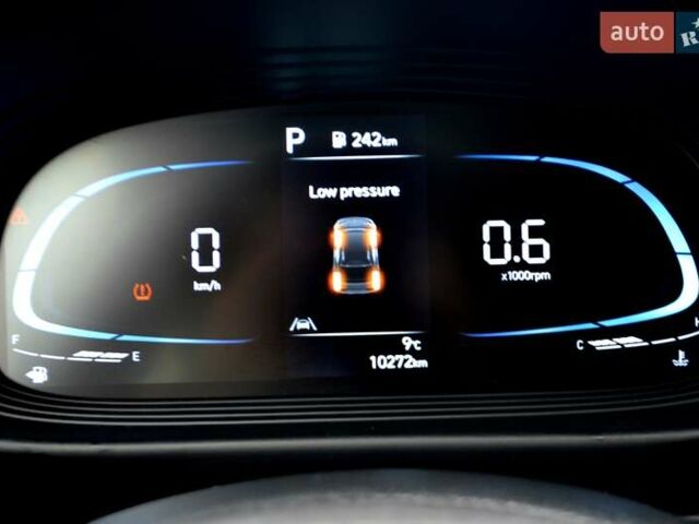 Чорний Хендай Venue, об'ємом двигуна 1.59 л та пробігом 10 тис. км за 18700 $, фото 66 на Automoto.ua