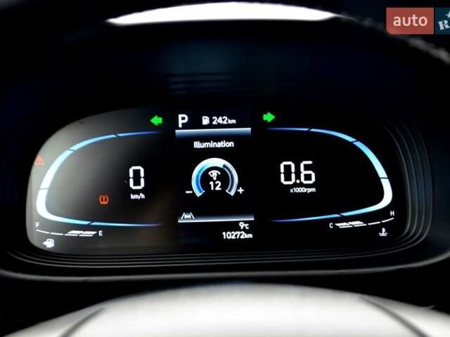 Чорний Хендай Venue, об'ємом двигуна 1.59 л та пробігом 10 тис. км за 18700 $, фото 67 на Automoto.ua