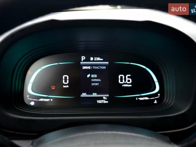 Чорний Хендай Venue, об'ємом двигуна 1.59 л та пробігом 10 тис. км за 18700 $, фото 55 на Automoto.ua