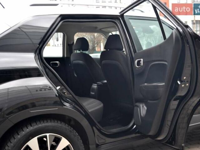Чорний Хендай Venue, об'ємом двигуна 1.59 л та пробігом 10 тис. км за 18700 $, фото 111 на Automoto.ua