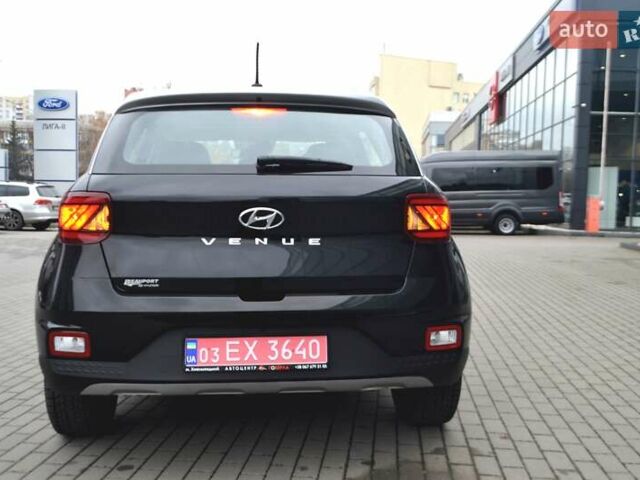 Чорний Хендай Venue, об'ємом двигуна 1.59 л та пробігом 10 тис. км за 18700 $, фото 118 на Automoto.ua