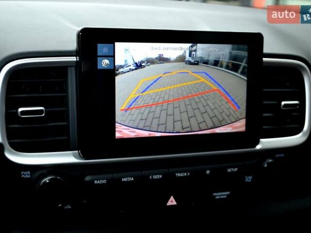 Чорний Хендай Venue, об'ємом двигуна 1.59 л та пробігом 10 тис. км за 18700 $, фото 12 на Automoto.ua