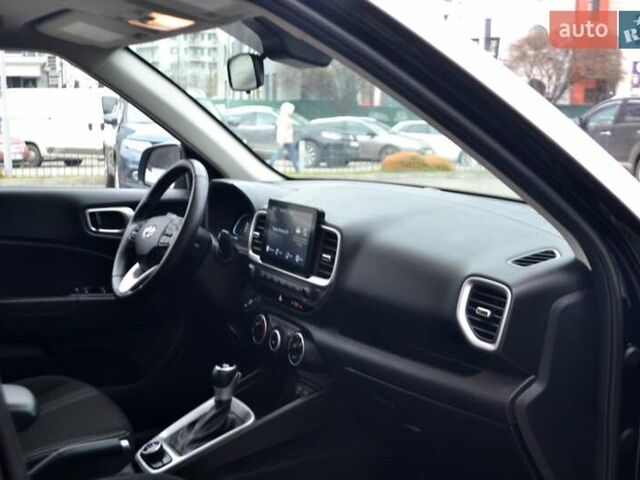 Чорний Хендай Venue, об'ємом двигуна 1.59 л та пробігом 10 тис. км за 18700 $, фото 96 на Automoto.ua