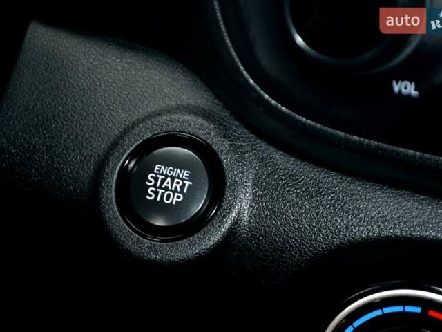 Чорний Хендай Venue, об'ємом двигуна 1.59 л та пробігом 10 тис. км за 18700 $, фото 42 на Automoto.ua