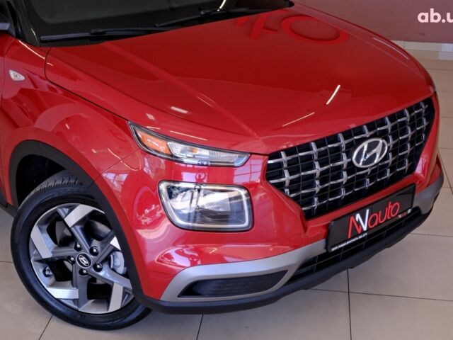 Красный Хендай Venue, объемом двигателя 1.6 л и пробегом 83 тыс. км за 15900 $, фото 2 на Automoto.ua