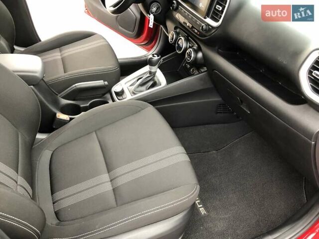Червоний Хендай Venue, об'ємом двигуна 1.59 л та пробігом 24 тис. км за 16300 $, фото 11 на Automoto.ua