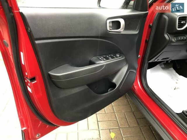 Червоний Хендай Venue, об'ємом двигуна 1.59 л та пробігом 24 тис. км за 16300 $, фото 6 на Automoto.ua