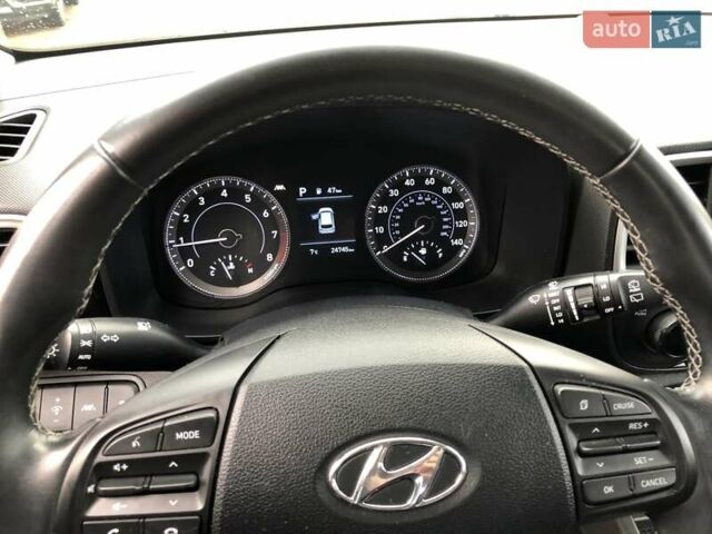Червоний Хендай Venue, об'ємом двигуна 1.59 л та пробігом 24 тис. км за 16300 $, фото 10 на Automoto.ua