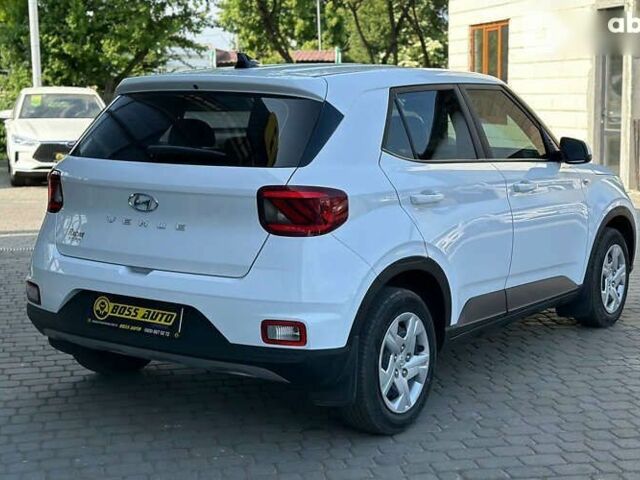Хендай Venue, об'ємом двигуна 1.6 л та пробігом 32 тис. км за 14999 $, фото 2 на Automoto.ua