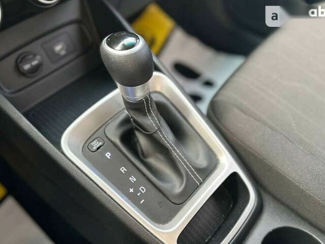 Хендай Venue, об'ємом двигуна 1.6 л та пробігом 32 тис. км за 14999 $, фото 10 на Automoto.ua