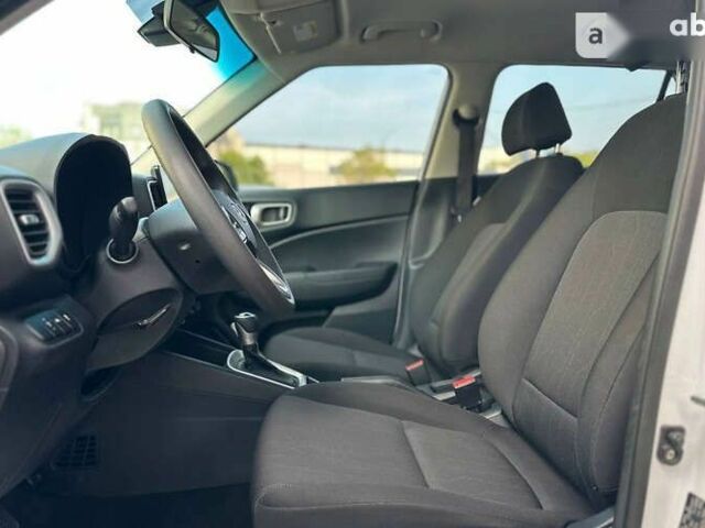 Хендай Venue, об'ємом двигуна 1.6 л та пробігом 32 тис. км за 14999 $, фото 8 на Automoto.ua