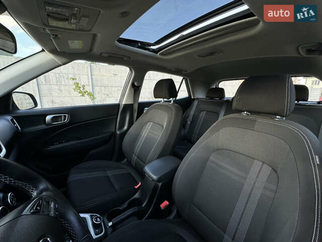 Хендай Venue, об'ємом двигуна 1.59 л та пробігом 145 тис. км за 14300 $, фото 11 на Automoto.ua