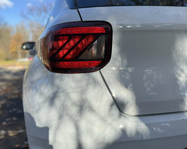 Хендай Venue, об'ємом двигуна 1.6 л та пробігом 35 тис. км за 17000 $, фото 14 на Automoto.ua