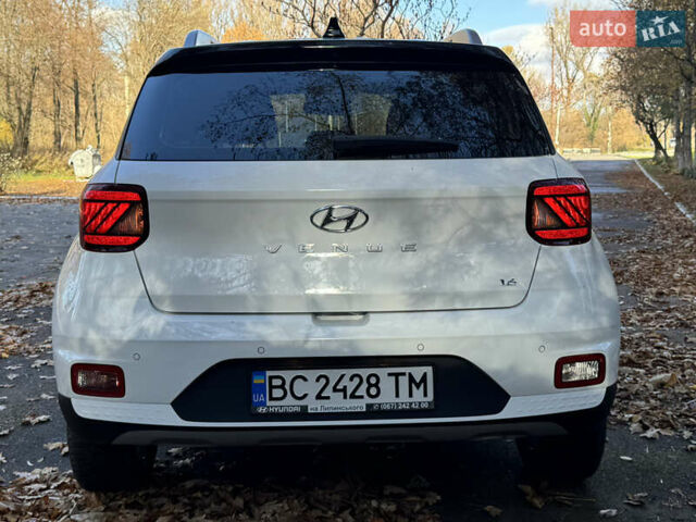 Хендай Venue, об'ємом двигуна 1.6 л та пробігом 35 тис. км за 17000 $, фото 12 на Automoto.ua