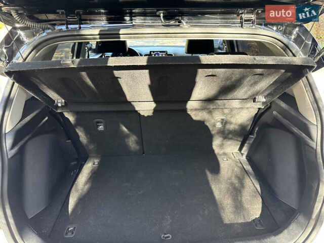 Хендай Venue, об'ємом двигуна 1.6 л та пробігом 35 тис. км за 17000 $, фото 41 на Automoto.ua