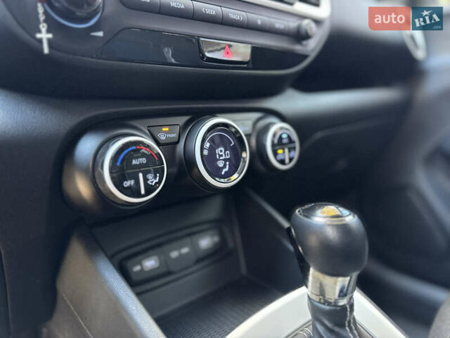 Хендай Venue, об'ємом двигуна 1.6 л та пробігом 35 тис. км за 17000 $, фото 37 на Automoto.ua