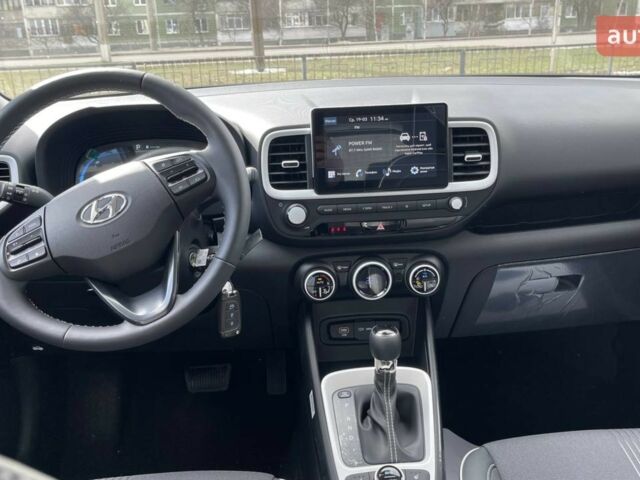 купити нове авто Хендай Venue 2024 року від офіційного дилера Hyundai «Соллі Плюс» Хендай фото