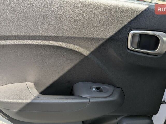 Хендай Venue, об'ємом двигуна 1.59 л та пробігом 0 тис. км за 21132 $, фото 16 на Automoto.ua