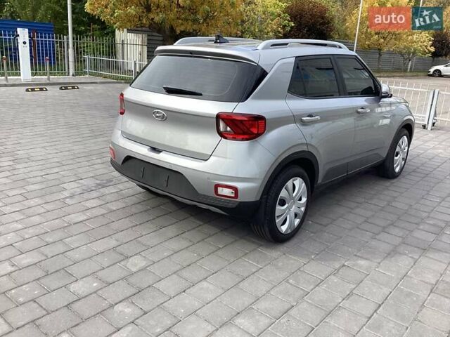 Хендай Venue, объемом двигателя 1.6 л и пробегом 4 тыс. км за 22656 $, фото 3 на Automoto.ua