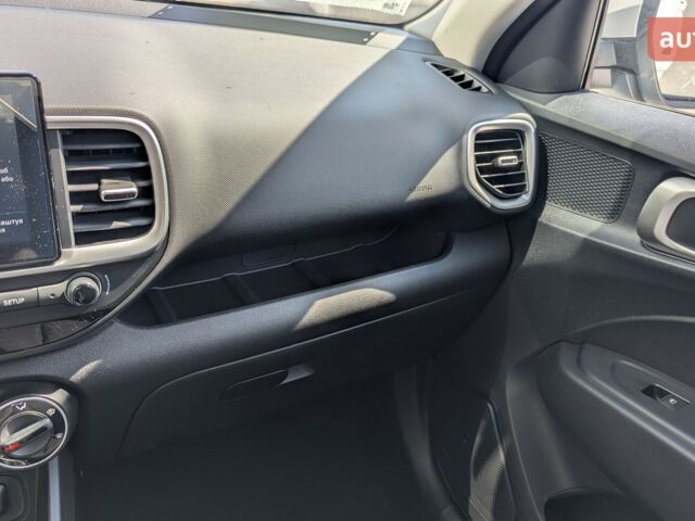 Хендай Venue, об'ємом двигуна 1.59 л та пробігом 0 тис. км за 21132 $, фото 8 на Automoto.ua