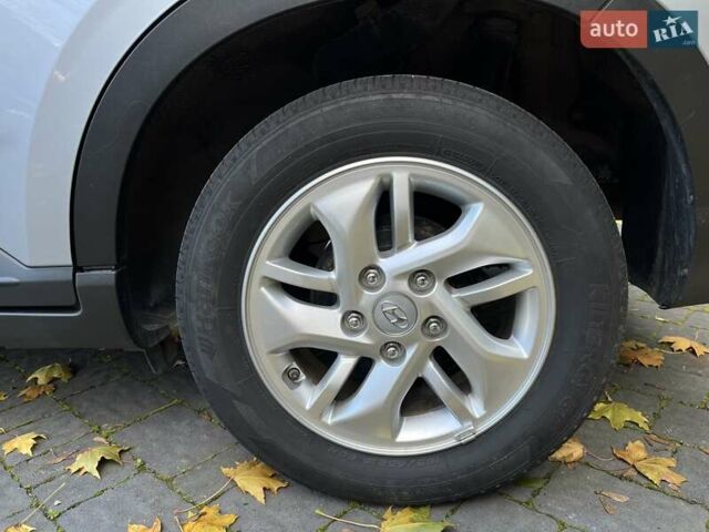 Серый Хендай Venue, объемом двигателя 1.6 л и пробегом 76 тыс. км за 14100 $, фото 35 на Automoto.ua