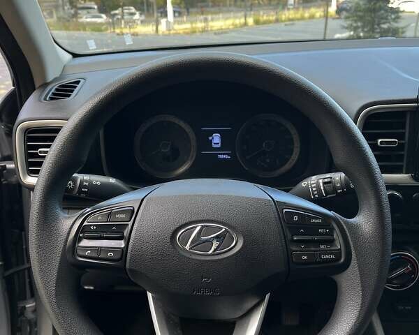 Серый Хендай Venue, объемом двигателя 1.6 л и пробегом 76 тыс. км за 14100 $, фото 22 на Automoto.ua