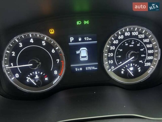 Серый Хендай Venue, объемом двигателя 1.59 л и пробегом 57 тыс. км за 14900 $, фото 30 на Automoto.ua