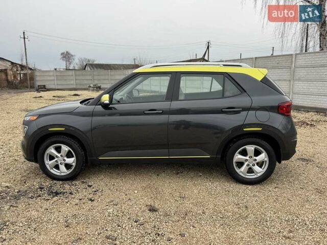 Серый Хендай Venue, объемом двигателя 1.59 л и пробегом 57 тыс. км за 14900 $, фото 6 на Automoto.ua