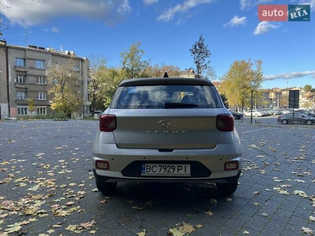Серый Хендай Venue, объемом двигателя 1.6 л и пробегом 76 тыс. км за 14100 $, фото 6 на Automoto.ua