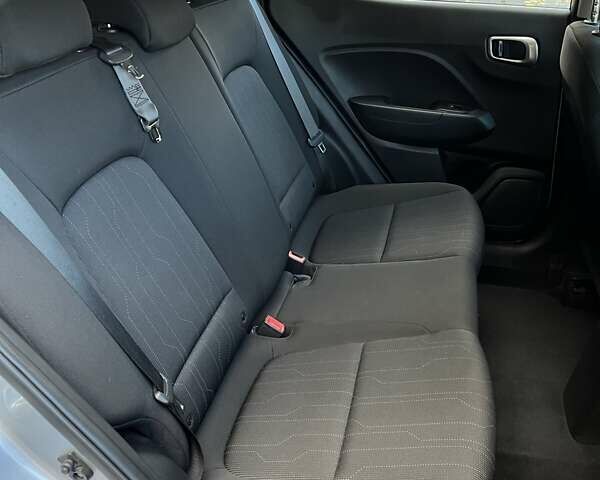 Серый Хендай Venue, объемом двигателя 1.6 л и пробегом 76 тыс. км за 14100 $, фото 30 на Automoto.ua