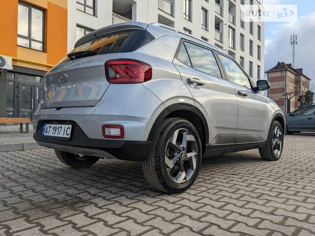 Серый Хендай Venue, объемом двигателя 1.59 л и пробегом 47 тыс. км за 15650 $, фото 6 на Automoto.ua