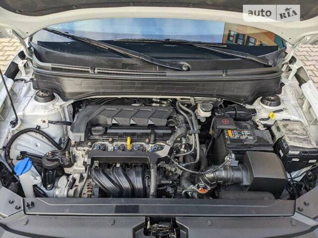 Серый Хендай Venue, объемом двигателя 1.59 л и пробегом 47 тыс. км за 15650 $, фото 19 на Automoto.ua