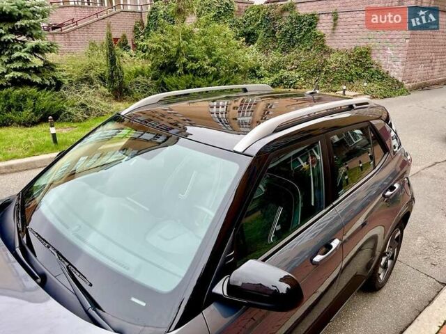 Сірий Хендай Venue, об'ємом двигуна 1.6 л та пробігом 12 тис. км за 20000 $, фото 7 на Automoto.ua