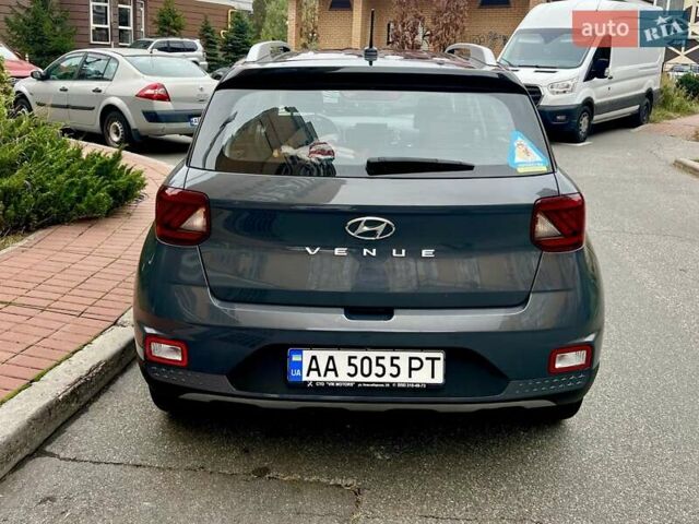 Сірий Хендай Venue, об'ємом двигуна 1.6 л та пробігом 12 тис. км за 20000 $, фото 3 на Automoto.ua