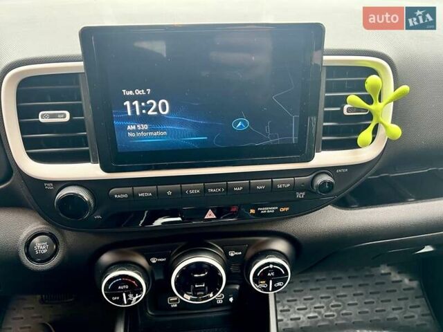 Сірий Хендай Venue, об'ємом двигуна 1.6 л та пробігом 12 тис. км за 20000 $, фото 8 на Automoto.ua