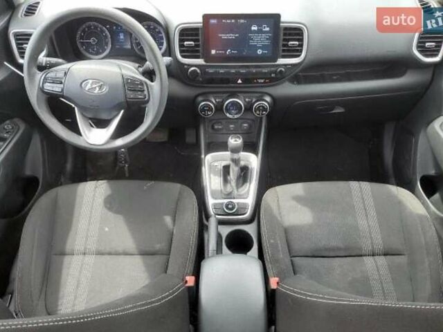Синий Хендай Venue, объемом двигателя 1.59 л и пробегом 99 тыс. км за 10800 $, фото 5 на Automoto.ua