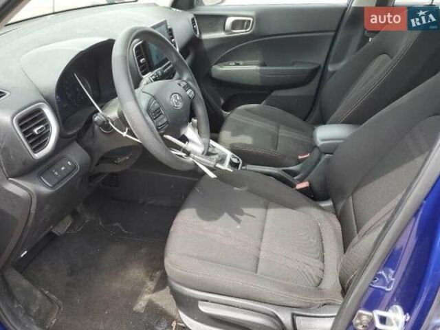 Синий Хендай Venue, объемом двигателя 1.59 л и пробегом 99 тыс. км за 10800 $, фото 4 на Automoto.ua