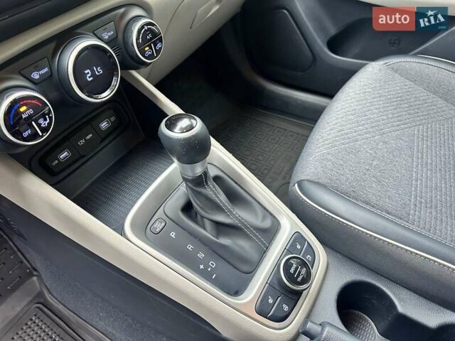 Синій Хендай Venue, об'ємом двигуна 1.59 л та пробігом 57 тис. км за 17961 $, фото 26 на Automoto.ua