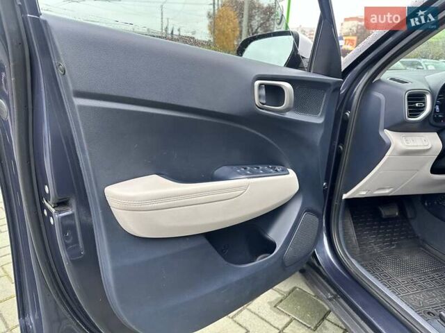 Синій Хендай Venue, об'ємом двигуна 1.59 л та пробігом 57 тис. км за 17961 $, фото 17 на Automoto.ua