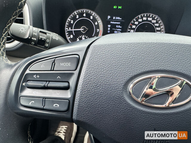 Синий Хендай Venue, объемом двигателя 1.6 л и пробегом 58 тыс. км за 18000 $, фото 31 на Automoto.ua