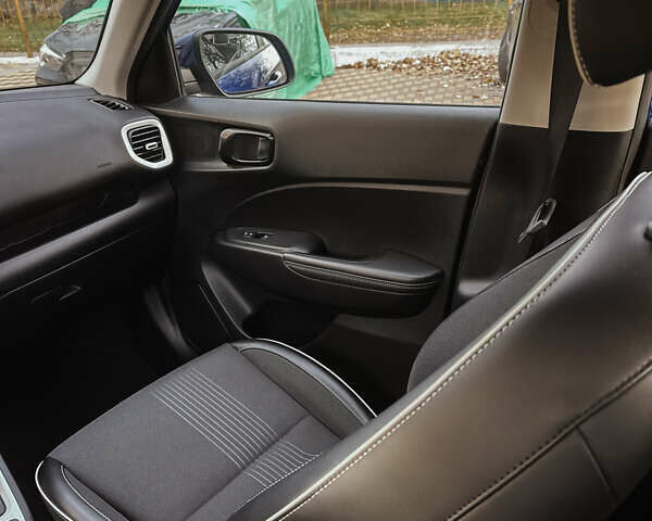 Синий Хендай Venue, объемом двигателя 1.5 л и пробегом 26 тыс. км за 16000 $, фото 11 на Automoto.ua