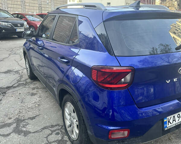 Синий Хендай Venue, объемом двигателя 1.59 л и пробегом 26 тыс. км за 18000 $, фото 4 на Automoto.ua