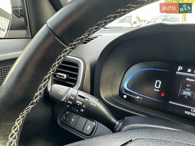 Синій Хендай Venue, об'ємом двигуна 1.59 л та пробігом 10 тис. км за 20500 $, фото 21 на Automoto.ua